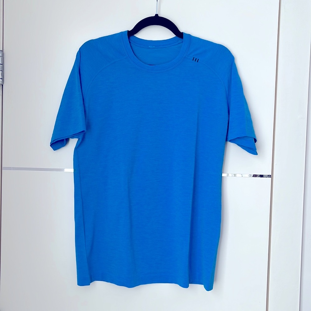 Blue Lululemon Men’s Shirt - Medium